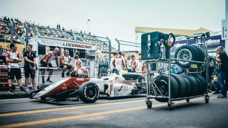 Alonso o Sainz: el podio de Madrid se decide el 13 de septiembre