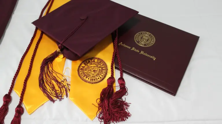 Cómo elegir un regalo útil para una graduación