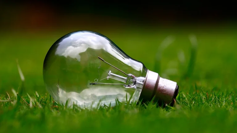 Cómo reducir el consumo eléctrico en casa y pagar menos