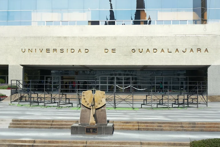 Conductores de Guadalajara pierden una zona de aparcamiento