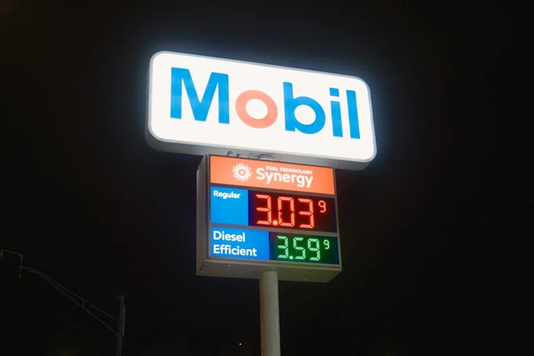 Gasolina y diésel: calcula si una gasolinera barata compensa