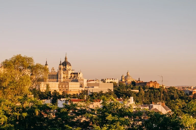Madrid esta tarde: elige plan por calor, precio y regreso