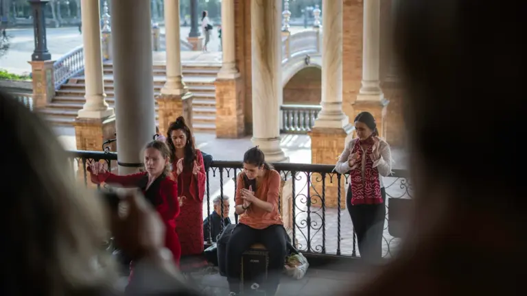 Mujeres de Martos se acercan al Lorca más flamenco
