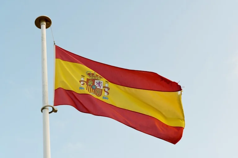 Municipales 2027: PP y PSOE buscan liderar el voto el 23 de mayo