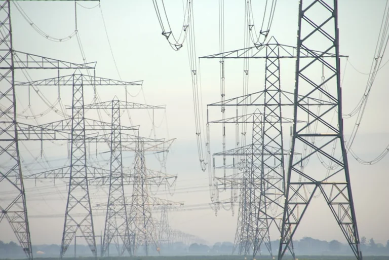 OMIE: riesgo de superar 120 €/MWh en diciembre de 2026