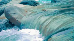 Soñar con agua: calma, ansiedad y señales de estrés