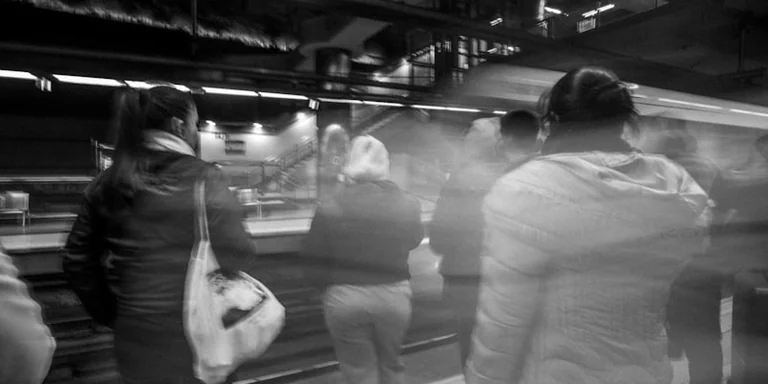 Trenes en España: cómo revisar incidencias antes de salir