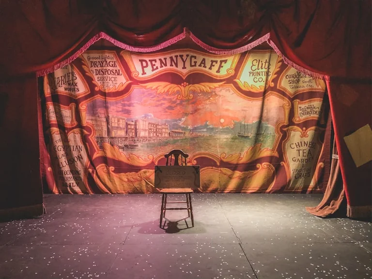 Águilas mezcla ópera, humor y magia en su otoño cultural