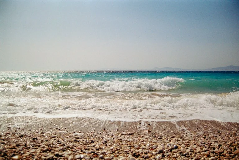 Alerta por ola de calor tardía en el Mediterráneo: qué esperar este fin de sem