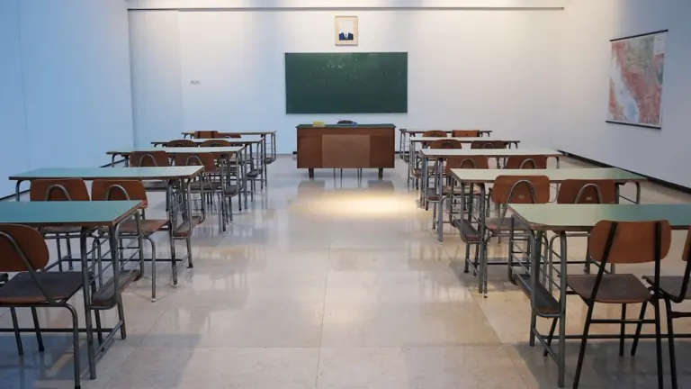 Soñar con volver a la escuela: qué puede pesar hoy
