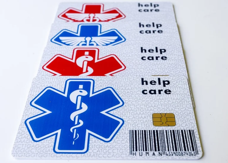 Tarjeta Sanitaria Europea: qué cubre y qué pagarás al viajar