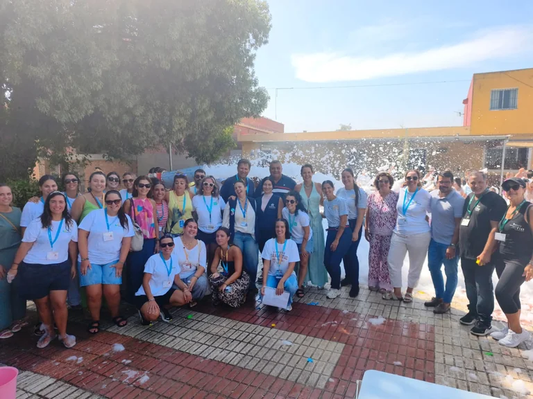 Una mañana de juegos une a cuatro barrios de Algeciras