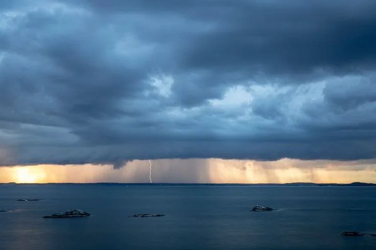 Lluvias en el Mediterráneo: consulta el aviso de AEMET para tu municipio